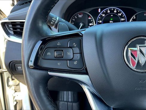 Used 2023 Buick Enclave Premium image 17