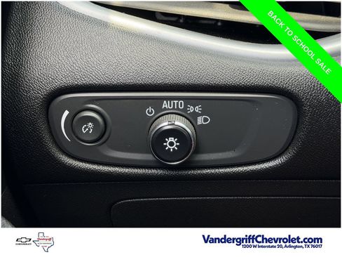 Used 2023 Chevrolet Malibu LT FWD image 21