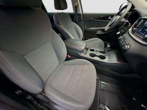 Used 2018 Kia Sorento FWD image 15