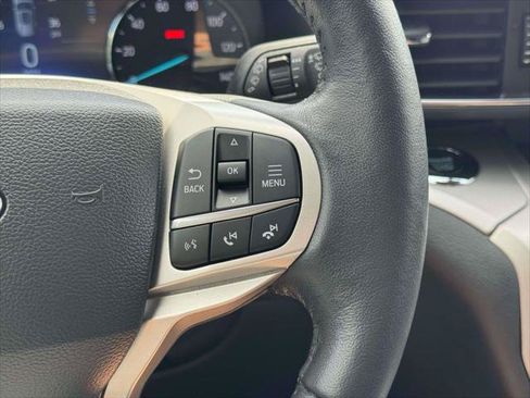Certified 2023 Ford Explorer XLT w/ Equipment Group 202A AWD/4WD image 24