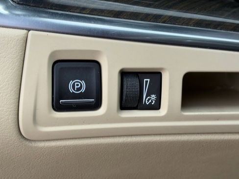 Used 2017 Cadillac XT5 Base image 20