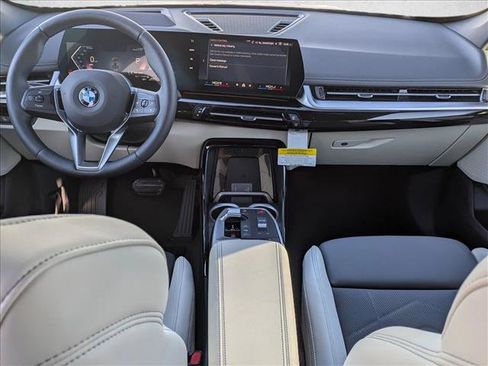 Used 2026 BMW X1 xDrive28i w/ Technology Package AWD/4WD image 16