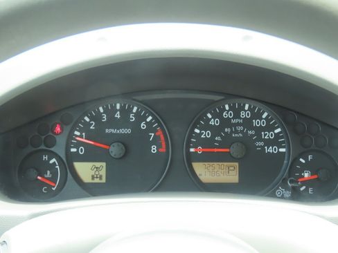 Used 2021 Nissan Frontier SV AWD/4WD image 27
