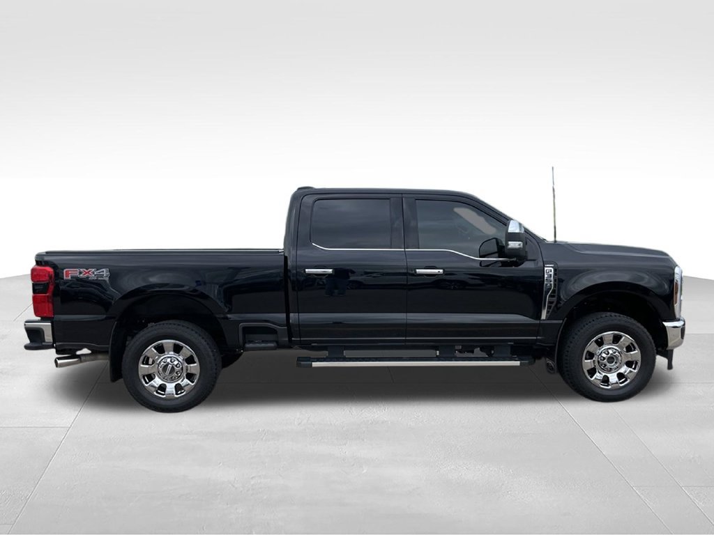Used 2025 Ford F350 Lariat w/ Chrome Package AWD/4WD image 31