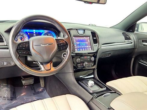 Used 2020 Chrysler 300 S AWD/4WD image 12