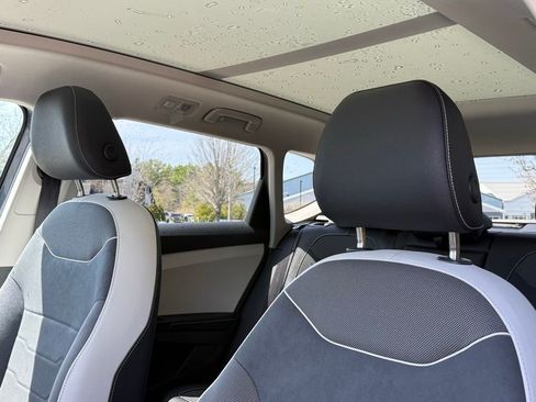 New 2026 Volkswagen Taos SE AWD/4WD image 28