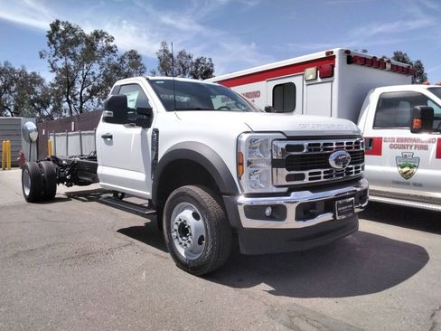 New 2025 Ford F550 2WD Regular Cab Super Duty w/ XL Chrome Package image 3