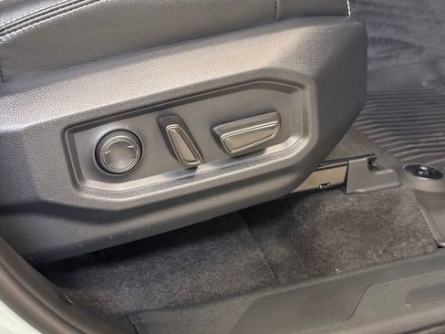 Used 2026 Toyota Tundra Limited w/ Power Package AWD/4WD image 30