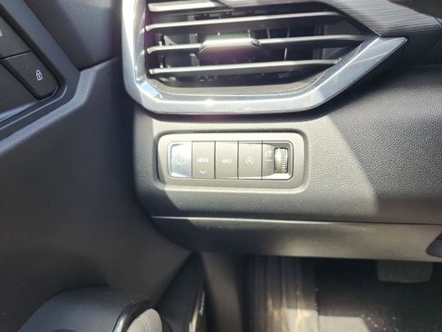 New 2026 GMC Acadia Elevation image 18