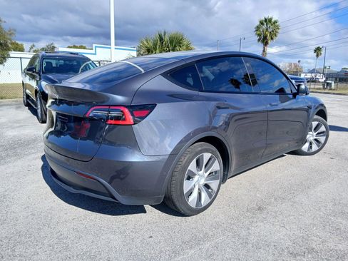 Used 2021 Tesla Model Y 2WD image 6