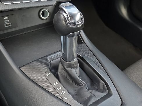 Used 2024 Ford Mustang Convertible RWD image 17