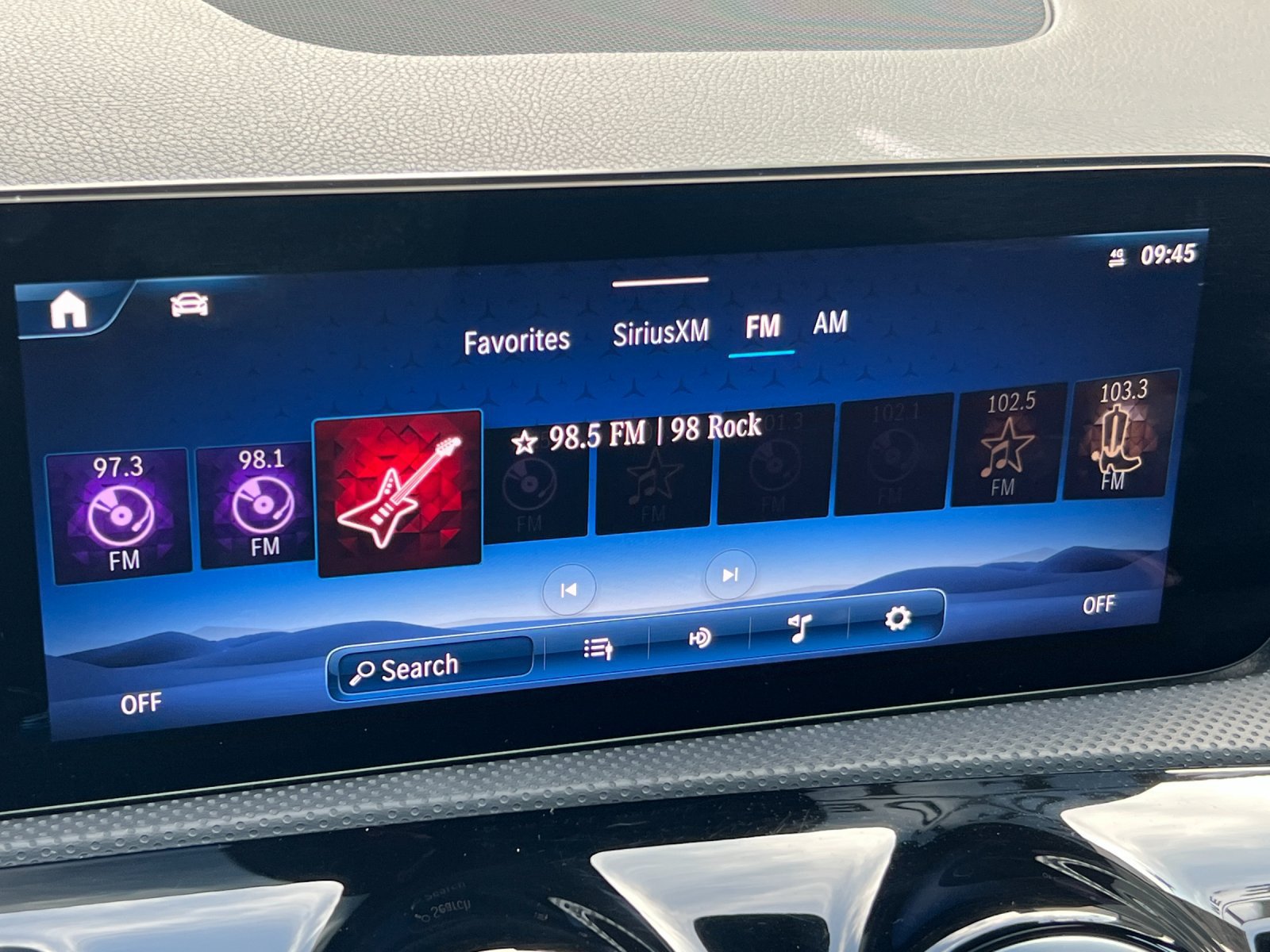 Certified 2025 Mercedes-Benz CLA 250 image 16