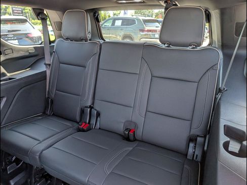 Used 2026 GMC Yukon Elevation AWD/4WD image 13