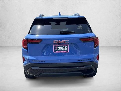 Used 2026 GMC Terrain Elevation w/ Elevation Premium Package FWD image 6