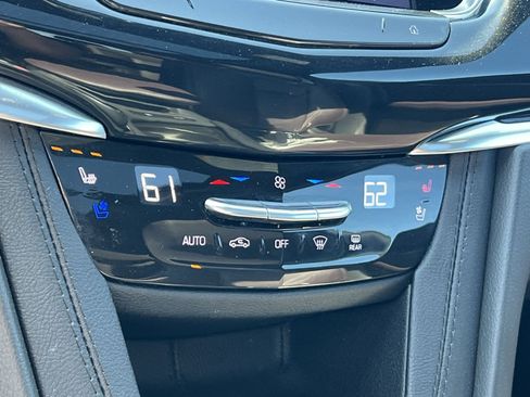 Used 2023 Cadillac XT6 Premium Luxury AWD/4WD image 20