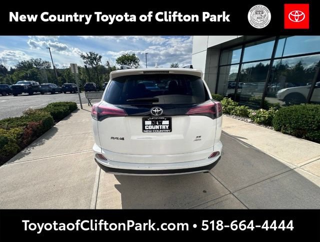 Used 2017 Toyota RAV4 SE w/ Power Special Value Package AWD/4WD image 4
