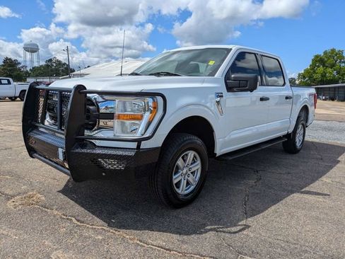 Used 2022 Ford F150 XLT w/ Equipment Group 301A Mid AWD/4WD image 8
