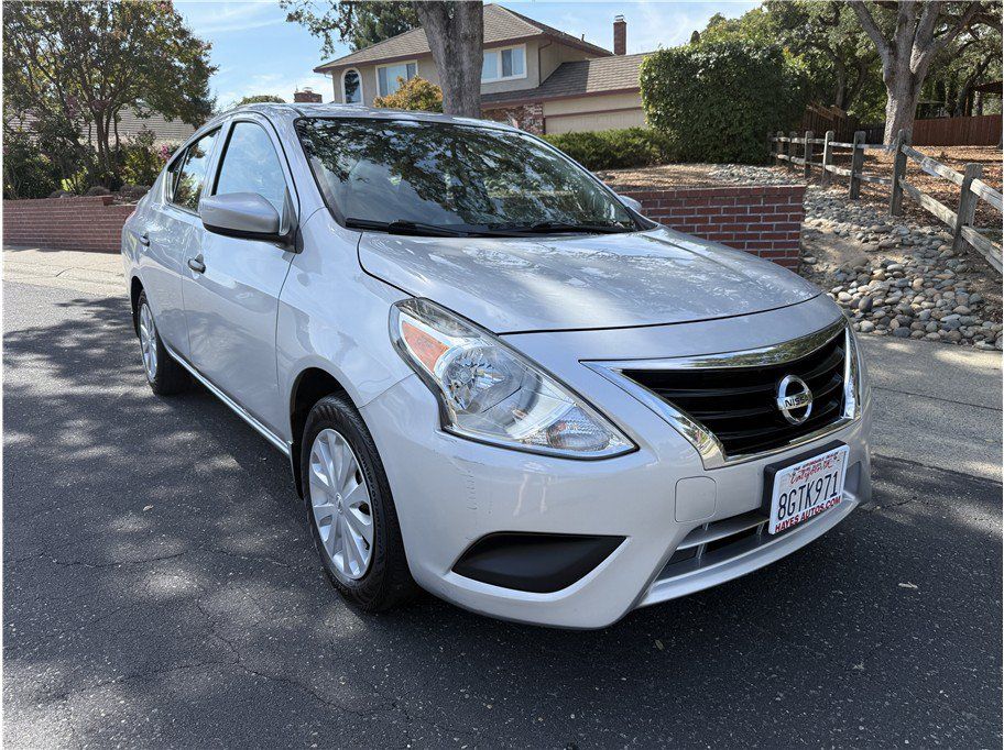 Used 2019 Nissan Versa S Plus FWD image 7