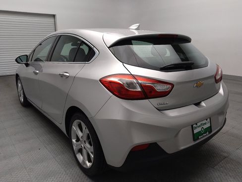 Used 2017 Chevrolet Cruze Premier FWD image 5