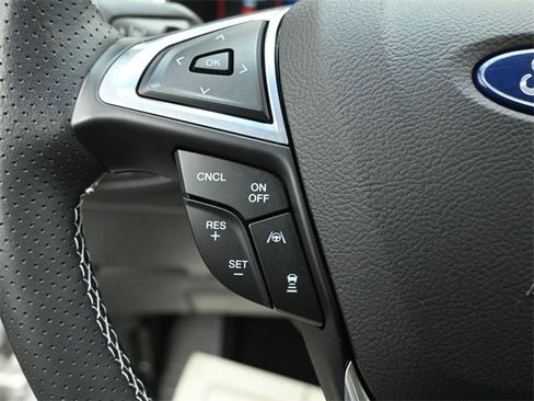 Certified 2019 Ford Edge ST w/ Convenience Package image 16