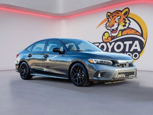 Used 2024 Honda Civic Sport image 3