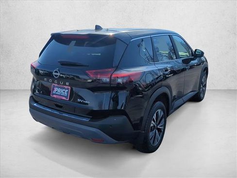 Used 2023 Nissan Rogue SV image 7