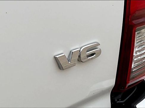 Used 2023 Toyota Tacoma SR image 11