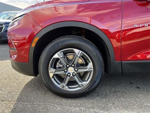 Certified 2025 Chevrolet Blazer LT w/ Convenience Package image 8