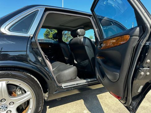 Used 2003 Jaguar XJ8 RWD image 32