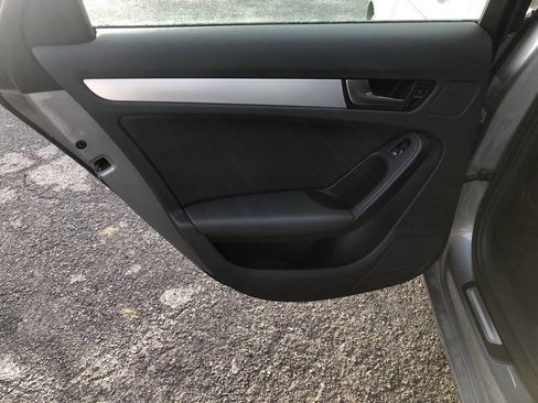 Used 2009 Audi A4 2.0T Premium Plus image 13