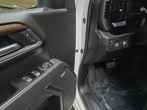 Used 2025 GMC Sierra 1500 Elevation w/ Elevation Premium Package AWD/4WD image 28