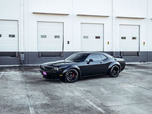 Used 2008 Dodge Challenger SRT8 image 17