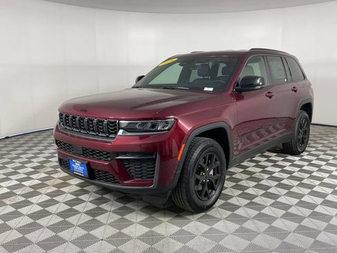 New 2026 Jeep Grand Cherokee Altitude AWD/4WD image 1