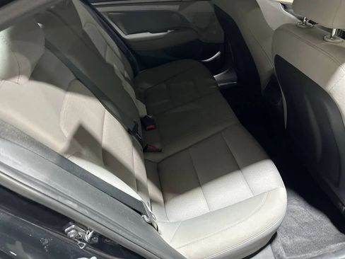 Used 2018 Hyundai Elantra SEL image 24