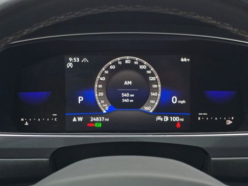 Used 2022 Volkswagen Tiguan SE image 27