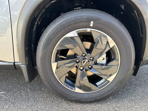 New 2026 Nissan Rogue SV image 28