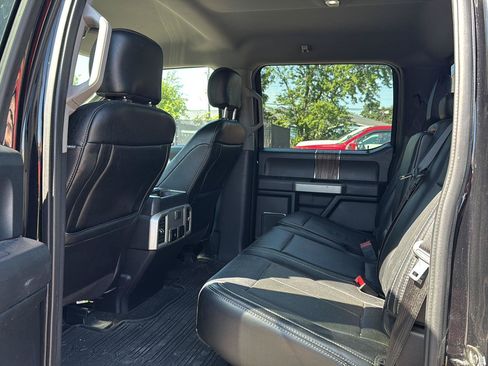 Used 2019 Ford F150 Lariat w/ Max Trailer Tow Package RWD image 10