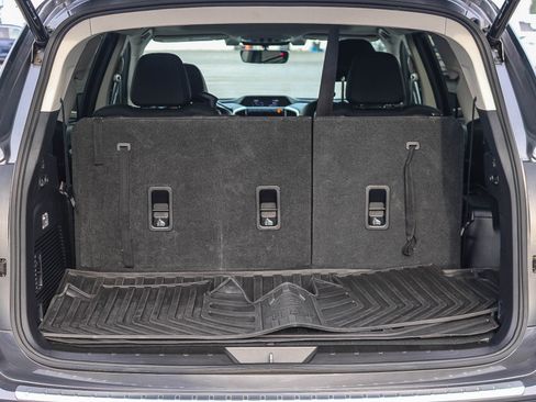 Used 2022 Subaru Ascent Limited w/ Technology Package image 26