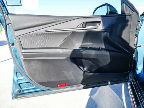 Used 2025 Toyota Camry SE FWD image 18