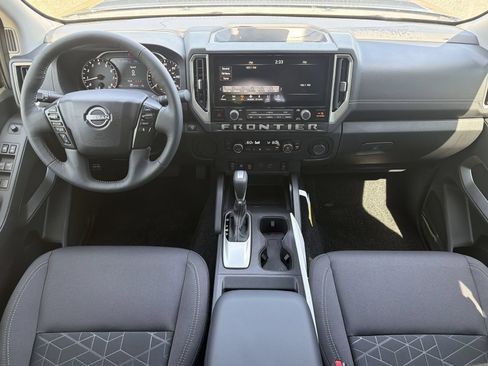 New 2026 Nissan Frontier SV w/ SV Convenience Package RWD image 2