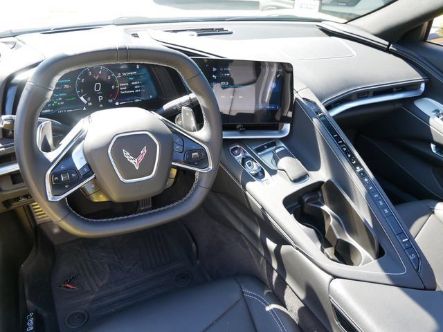 Used 2024 Chevrolet Corvette Stingray Coupe RWD image 10