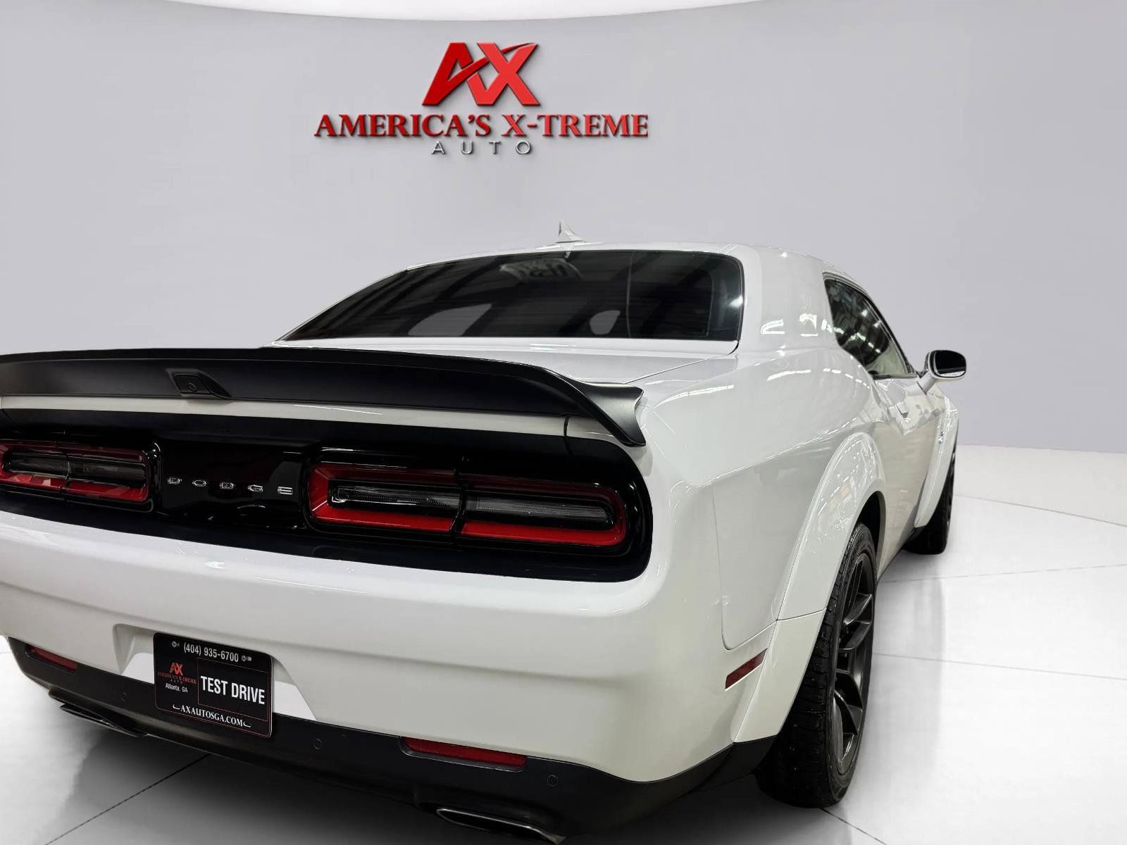 Used 2020 Dodge Challenger R/T Scat Pack RWD image 6