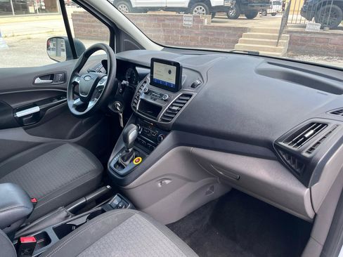 Used 2022 Ford Transit Connect XLT FWD image 19