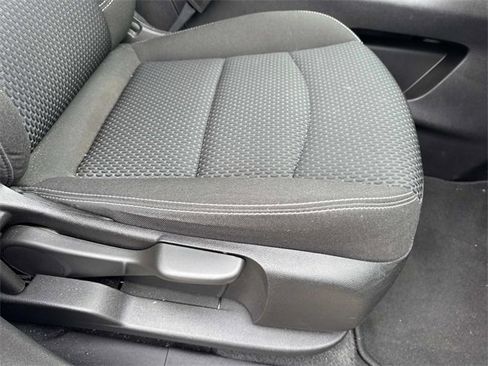 Used 2022 GMC Terrain SLE w/ Elevation Edition image 14