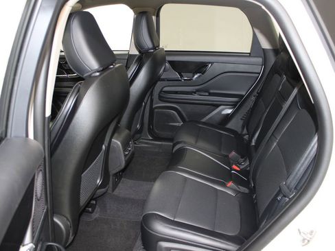 New 2026 Lincoln Corsair Premiere image 25