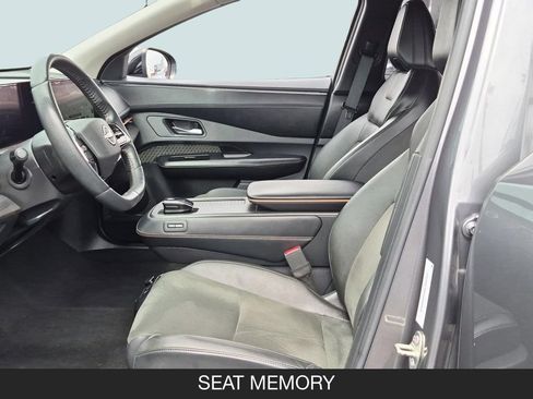 Used 2023 Nissan Ariya FWD image 14