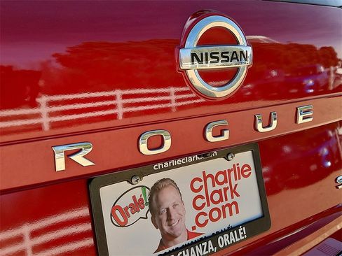 Used 2021 Nissan Rogue SV image 10