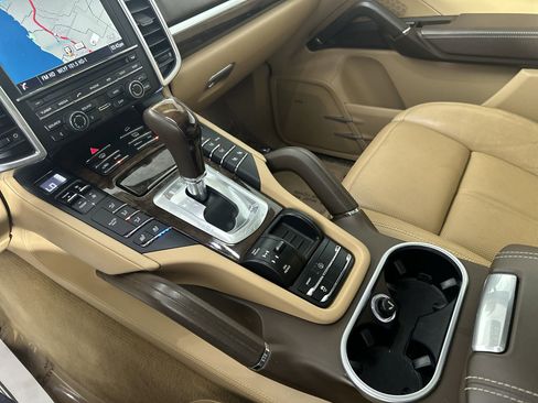 Used 2016 Porsche Cayenne S w/ Premium Plus Package image 25