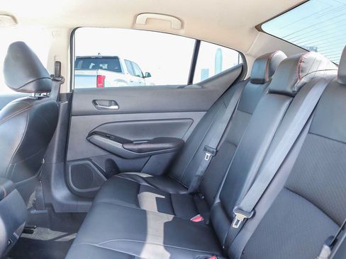 Used 2023 Nissan Altima 2.5 SR FWD image 19