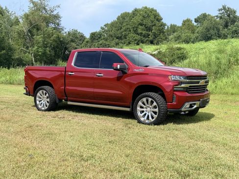Used 2019 Chevrolet Silverado 1500 High Country w/ Technology Package AWD/4WD image 39